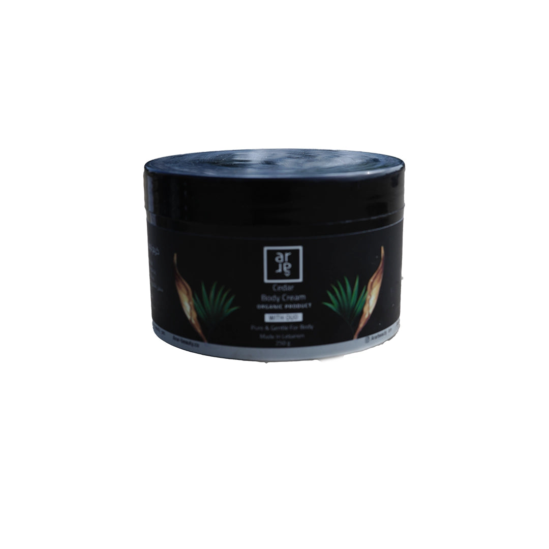 كريم مرطب للجسم برائحة العود والأرز